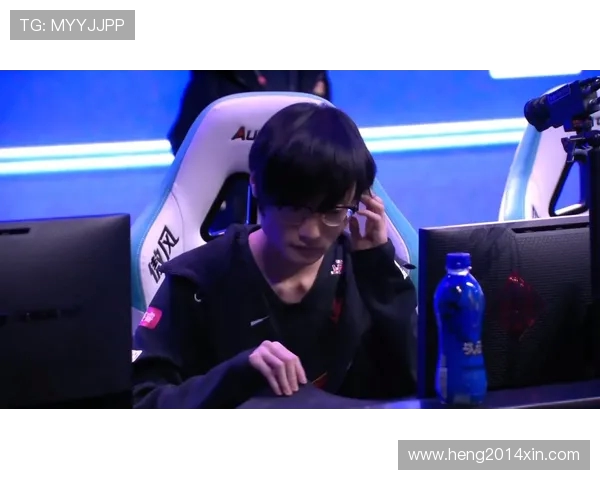 DOTA2热点分析:深度解读FPX战队的防反策略与战术布局 DOTA2热点分析:深度解读FPX战队的防反策略与战术布局